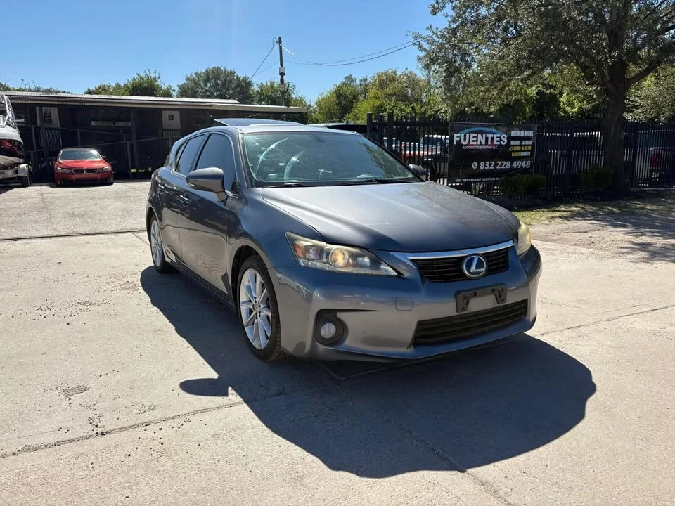 2012 Lexus CT - Image 2 of 9