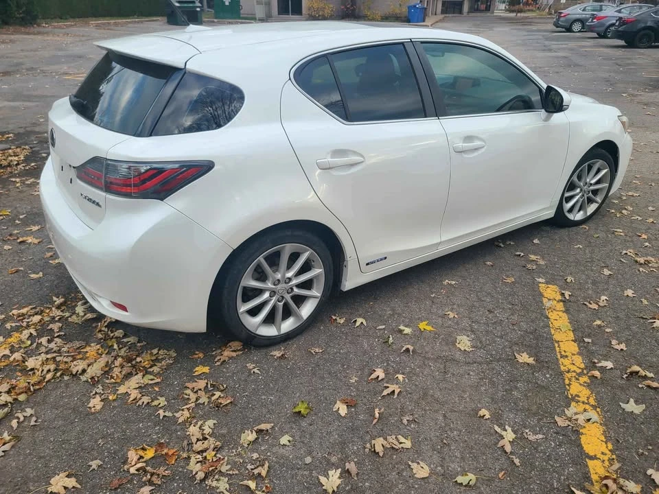 2012 Lexus CT - Image 6 of 13