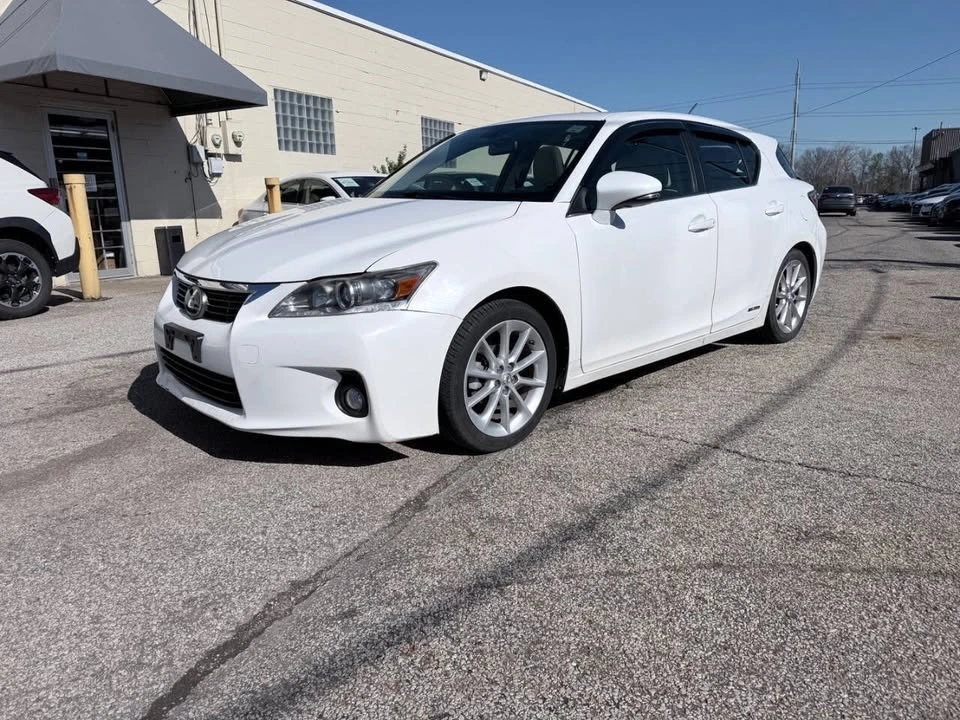 2012 Lexus CT - Image 2 of 20