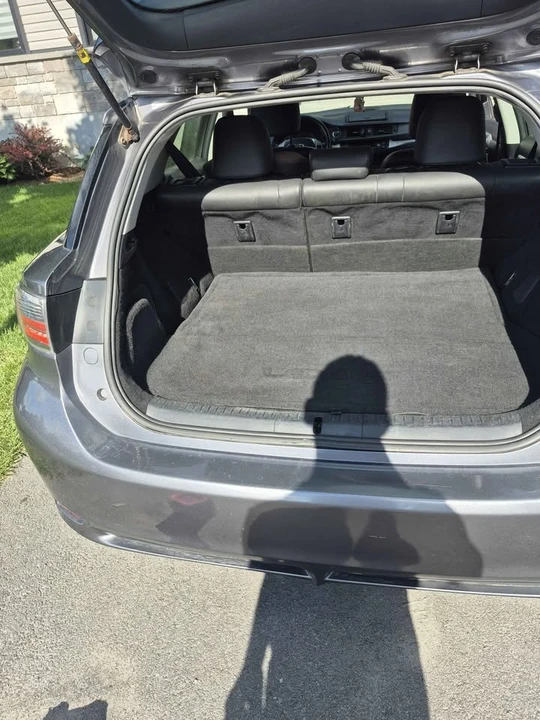 2012 Lexus CT - Image 2 of 9