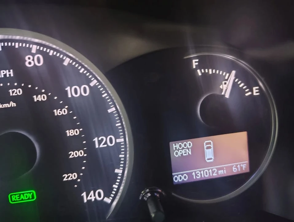 2012 Lexus CT - Image 10 of 20