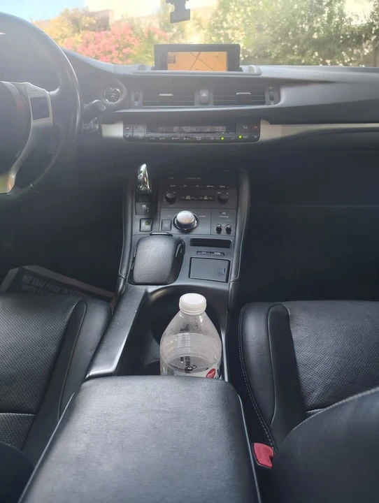 2012 Lexus CT - Image 15 of 20
