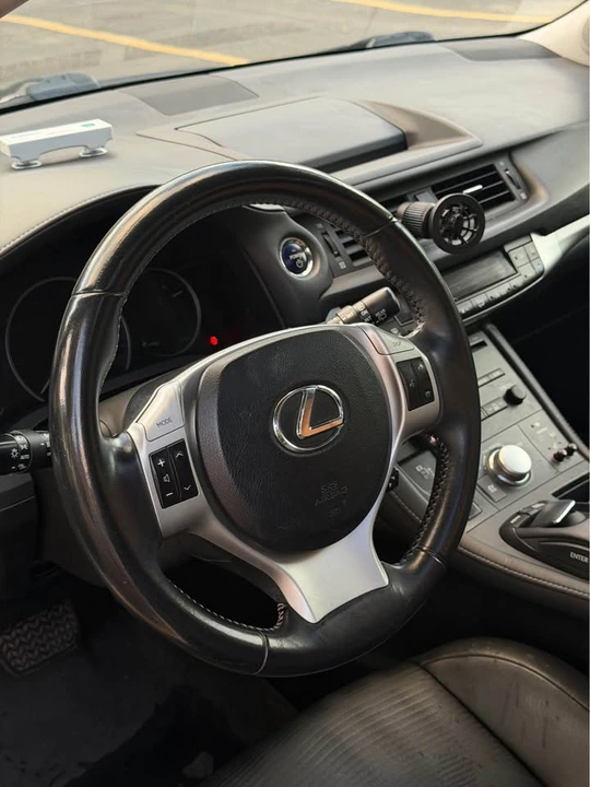 2012 Lexus CT - Image 5 of 9