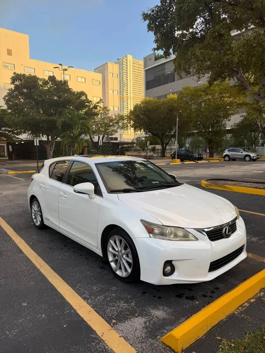 2012 Lexus CT - Image 3 of 9