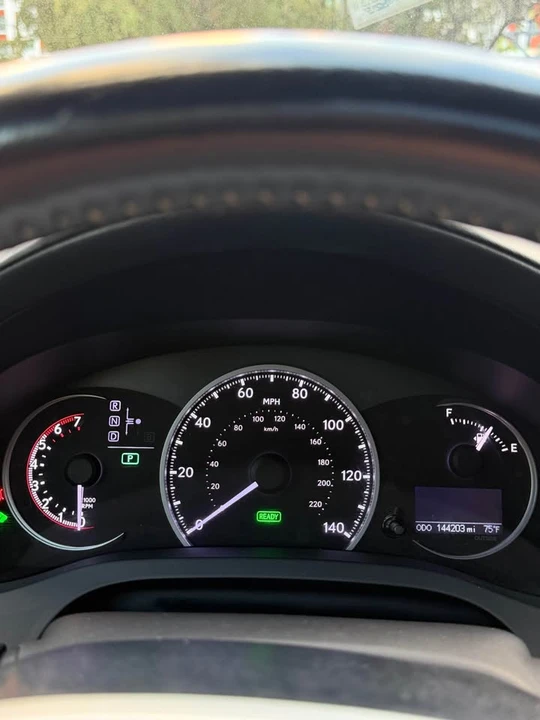2012 Lexus CT - Image 8 of 9