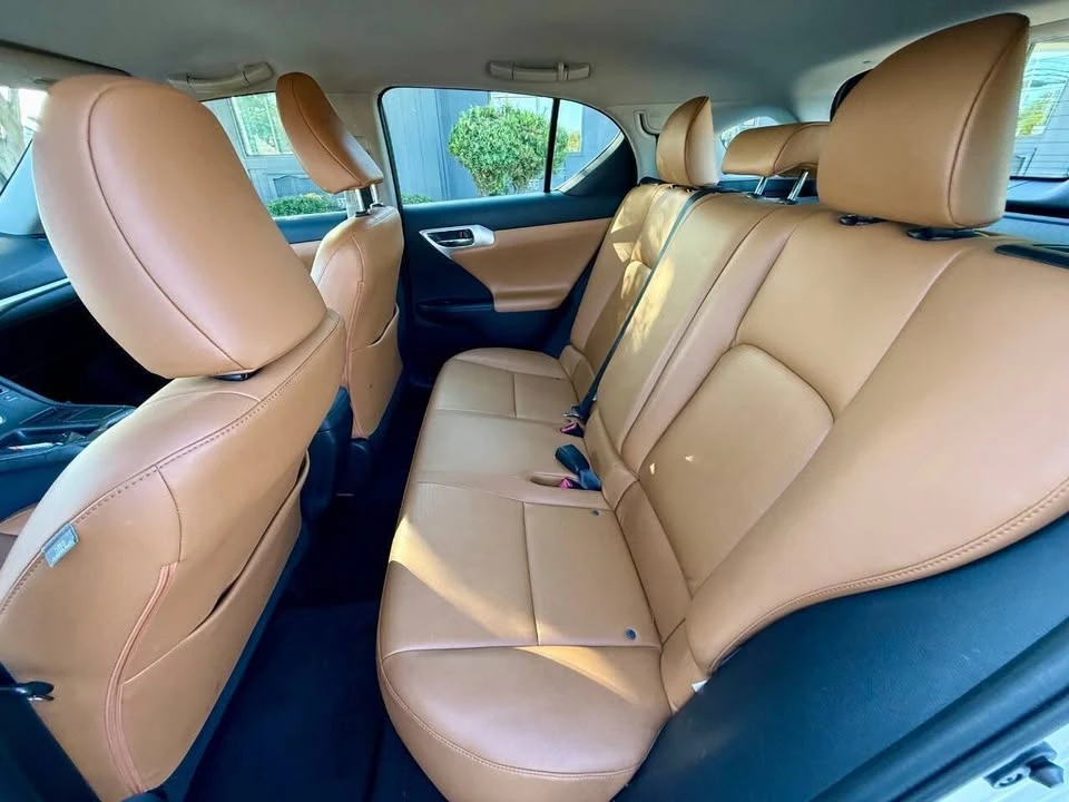 2012 Lexus CT - Image 10 of 20