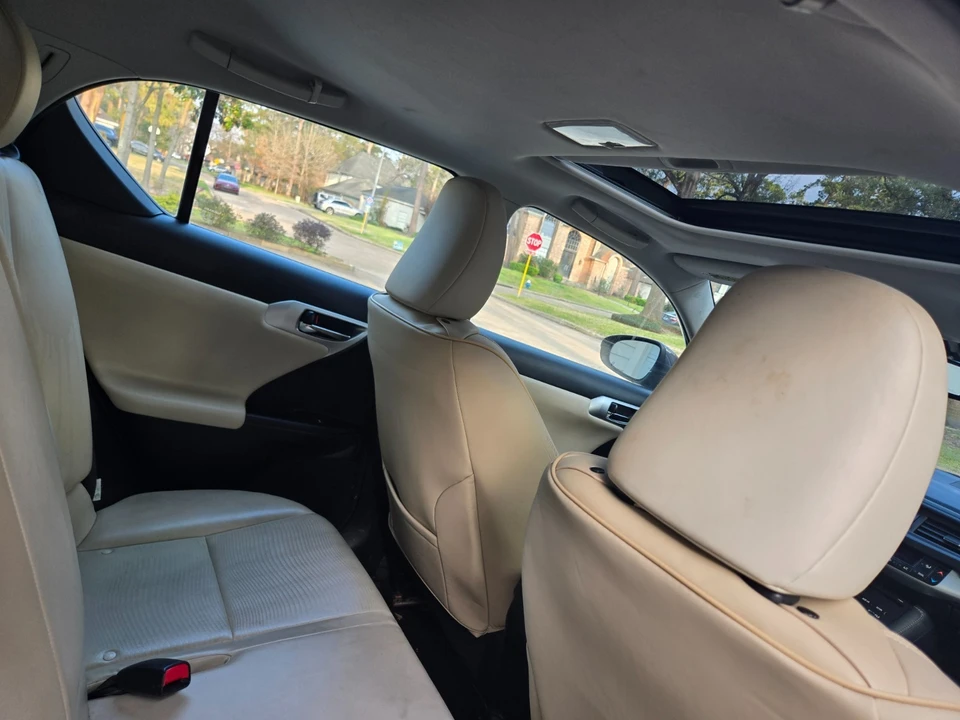 2012 Lexus CT - Image 7 of 21
