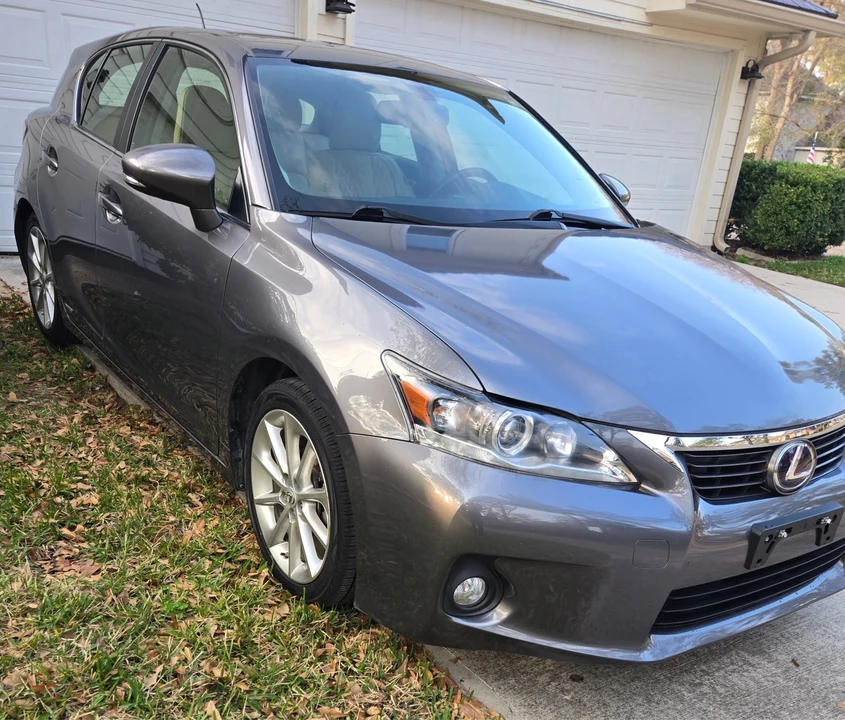 2012 Lexus CT - Image 10 of 21