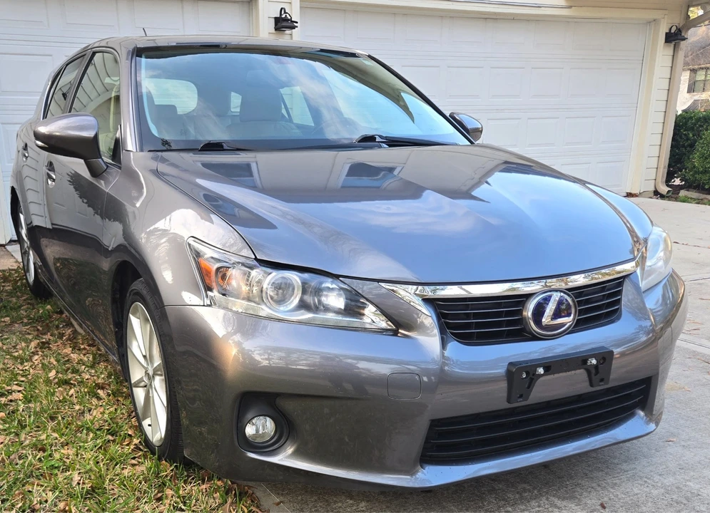 2012 Lexus CT - Image 11 of 21