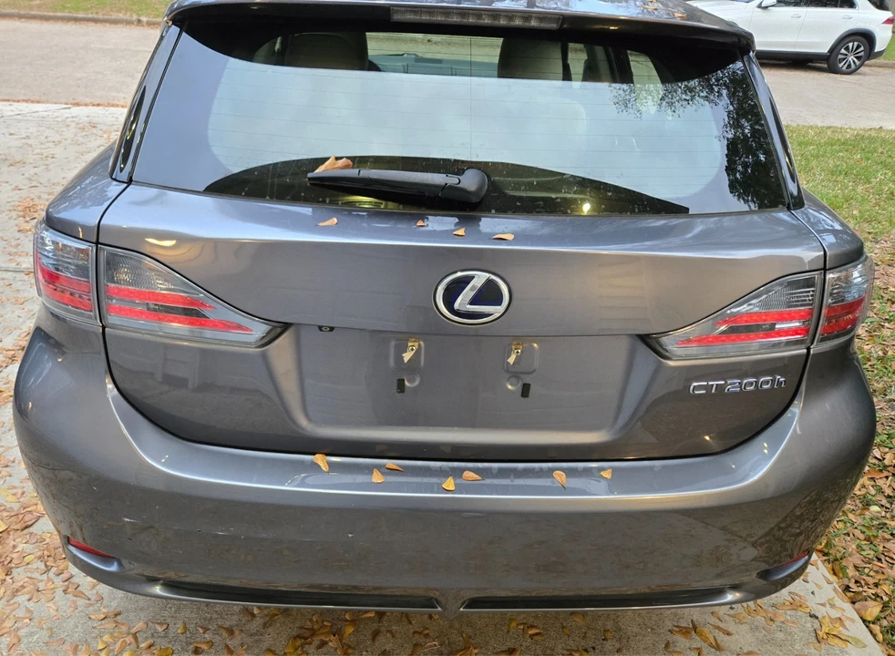 2012 Lexus CT - Image 15 of 21