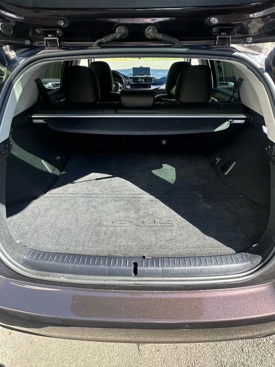 2012 Lexus CT - Image 17 of 21