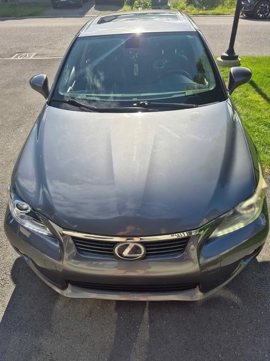 2012 Lexus CT - Image 2 of 10