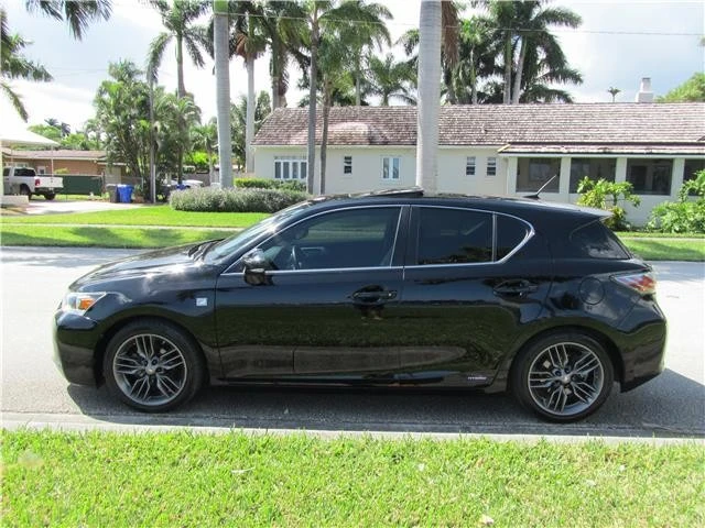 2012 Lexus CT - Image 9 of 12