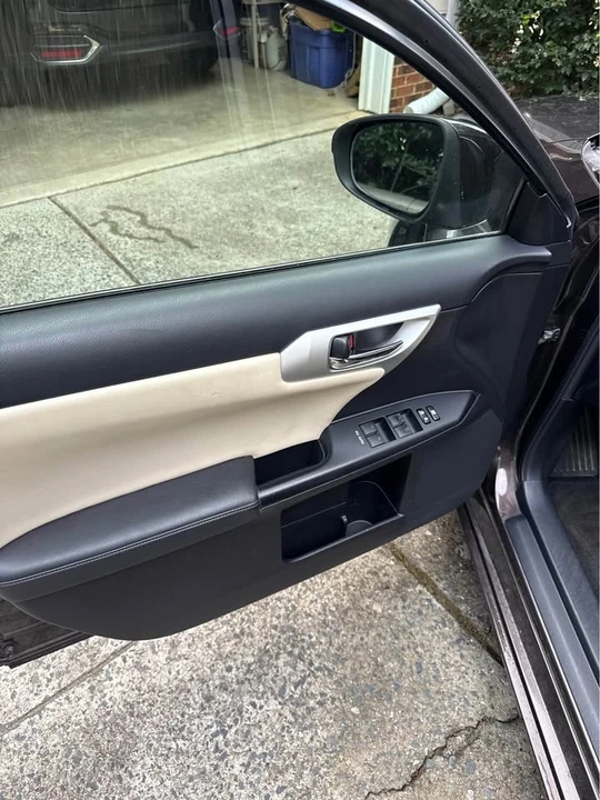 2012 Lexus CT - Image 11 of 20