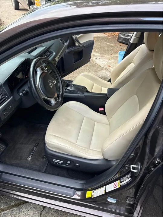 2012 Lexus CT - Image 9 of 20