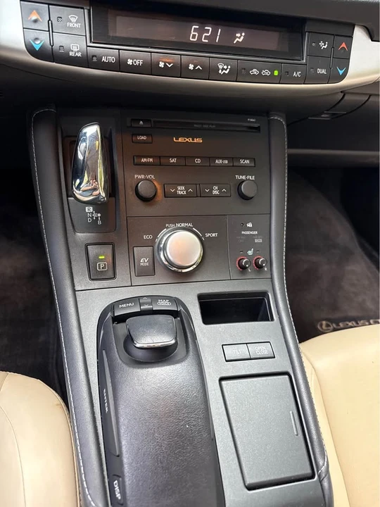 2012 Lexus CT - Image 20 of 20
