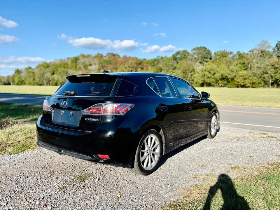 2012 Lexus CT - Image 2 of 6