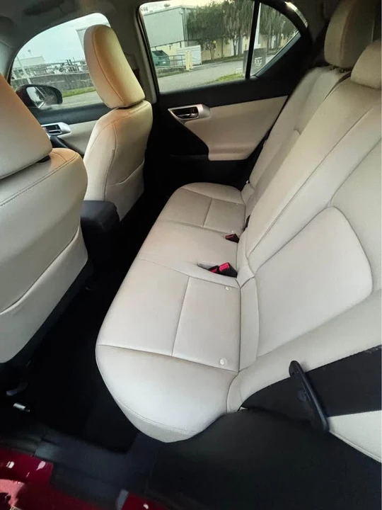 2012 Lexus CT - Image 6 of 9