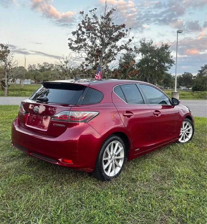 2012 Lexus CT - Image 2 of 9