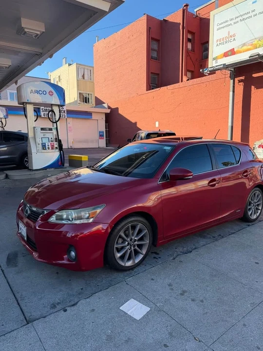 2012 Lexus CT - Image 13 of 16