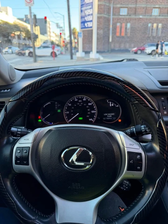 2012 Lexus CT - Image 12 of 16