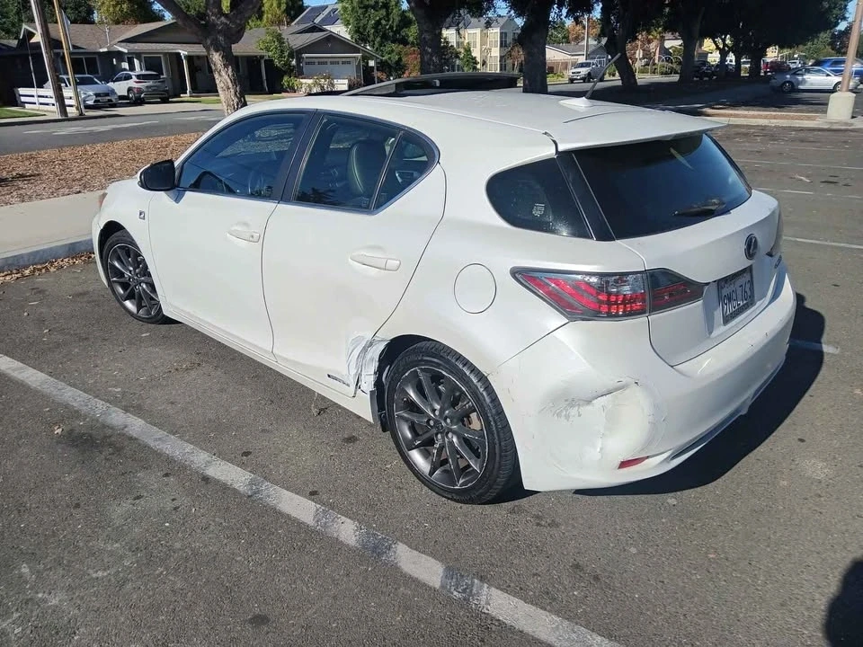 2012 Lexus CT - Image 17 of 18