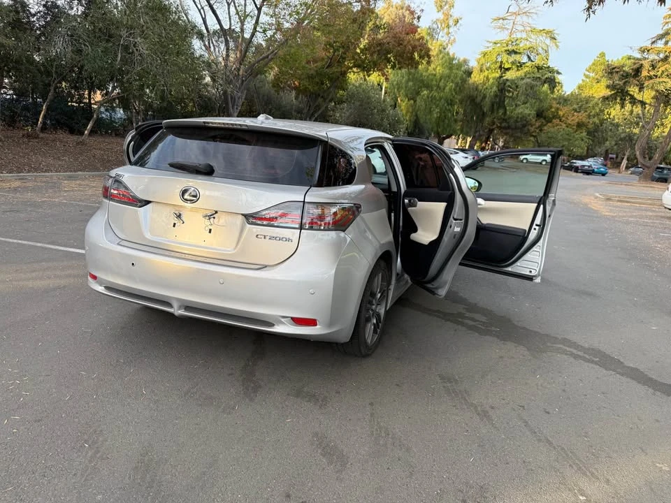 2012 Lexus CT - Image 3 of 8