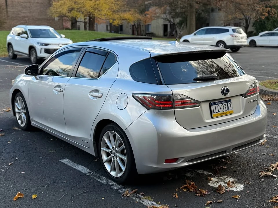 2012 Lexus CT - Image 4 of 14