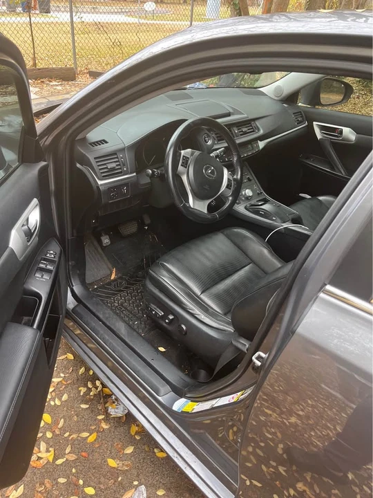 2012 Lexus CT - Image 3 of 8
