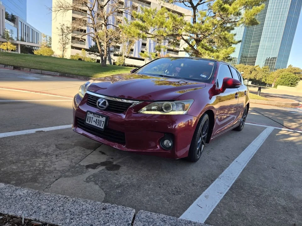 2012 Lexus CT - Image 2 of 14