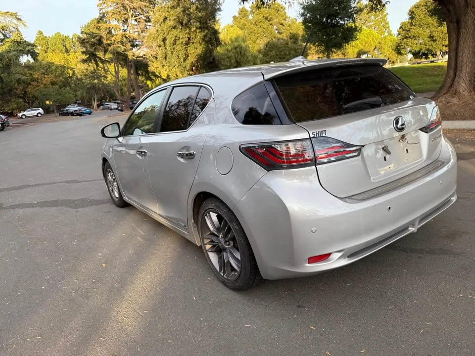 2012 Lexus CT - Image 8 of 8