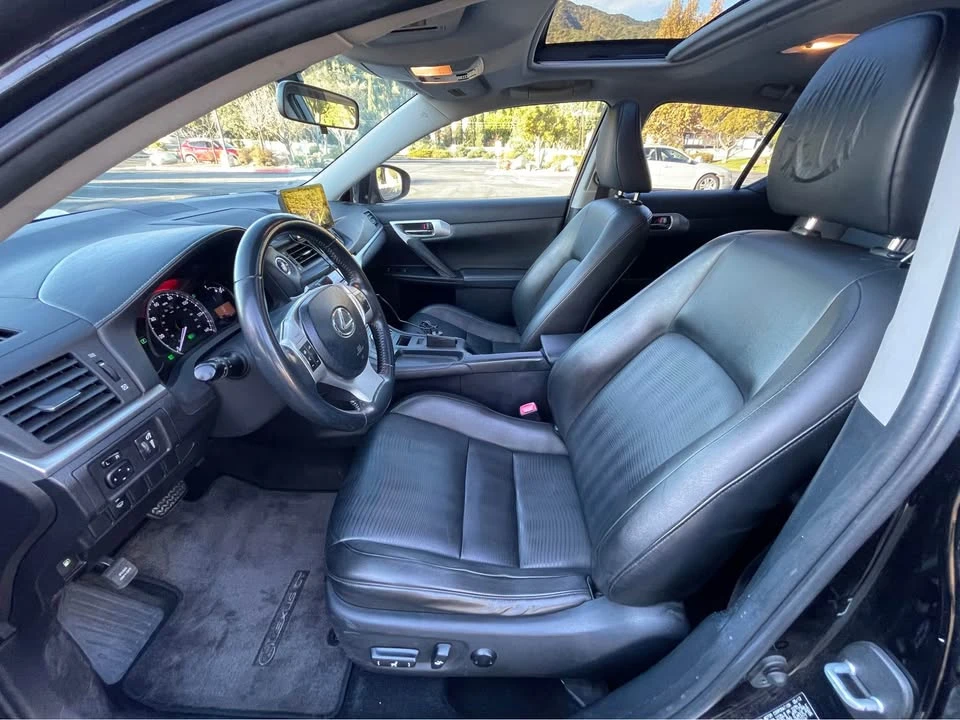 2012 Lexus CT - Image 3 of 7