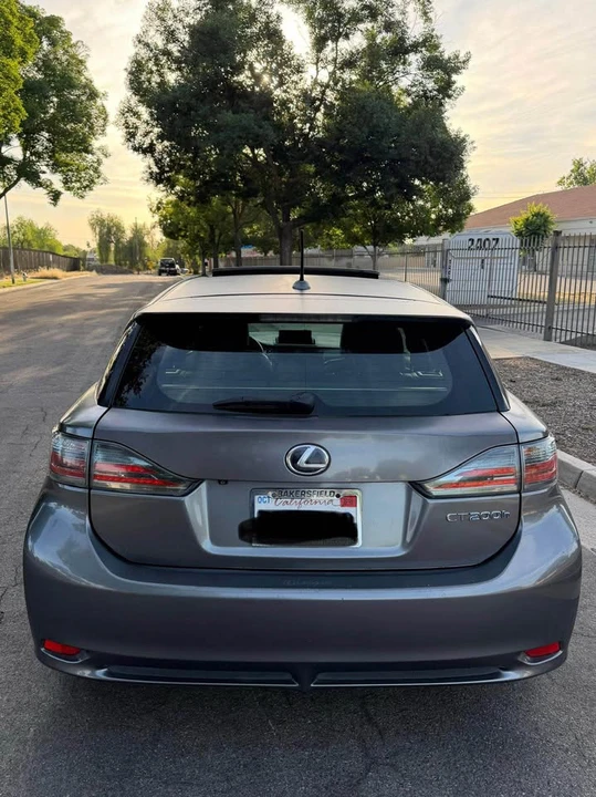 2012 Lexus CT - Image 6 of 12