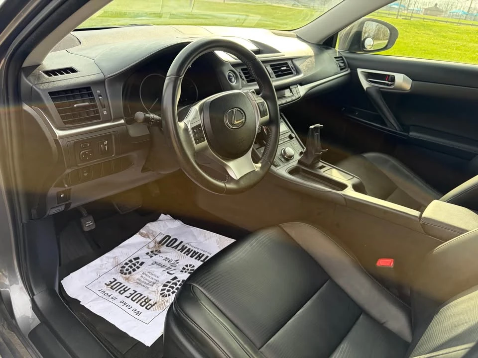 2012 Lexus CT - Image 12 of 19