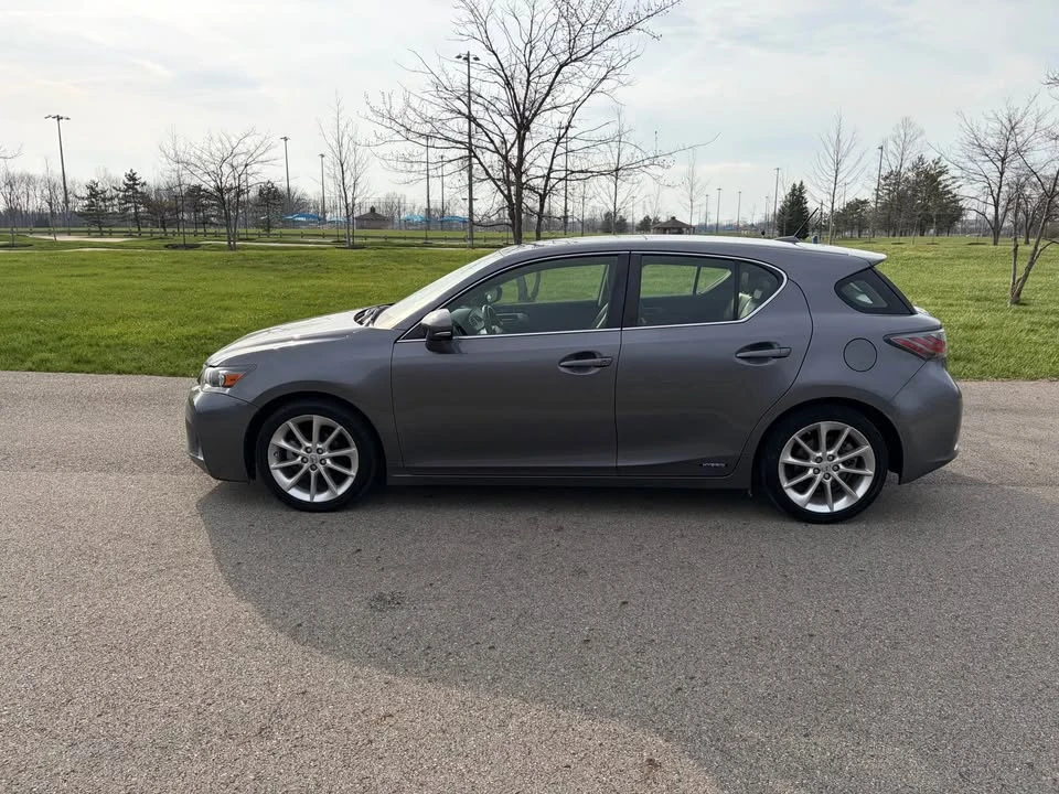 2012 Lexus CT - Image 9 of 19