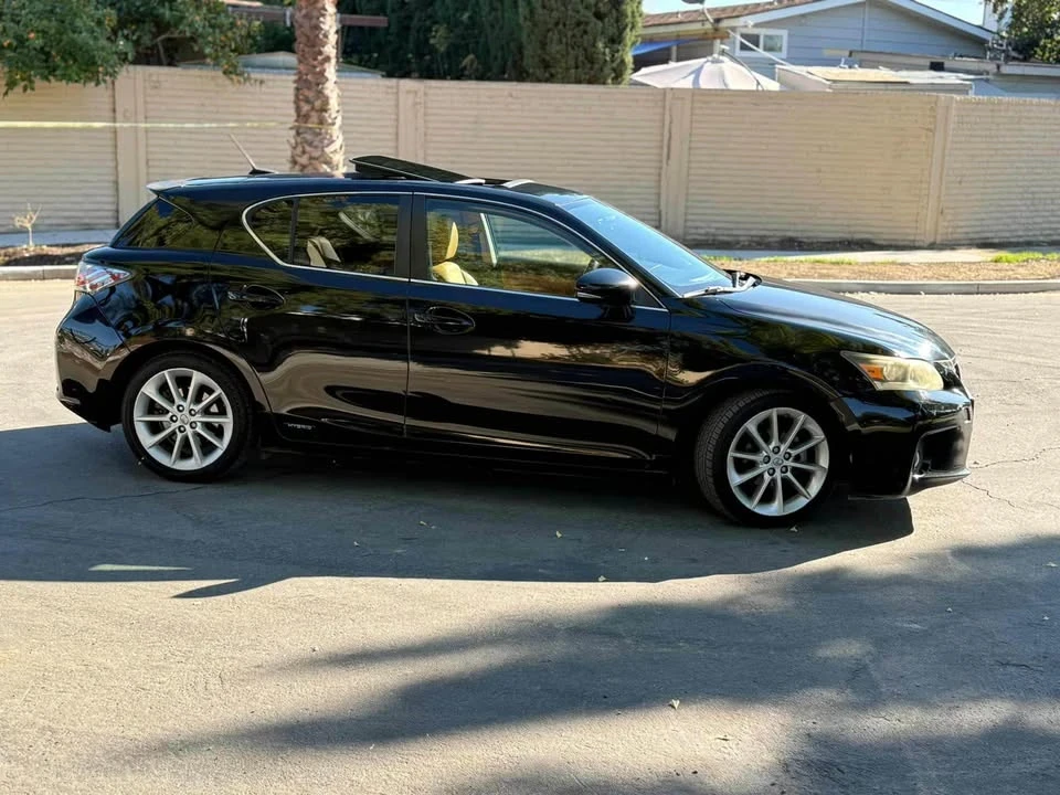 2012 Lexus CT - Image 3 of 14