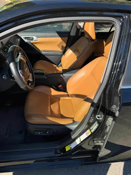 2012 Lexus CT - Image 12 of 14