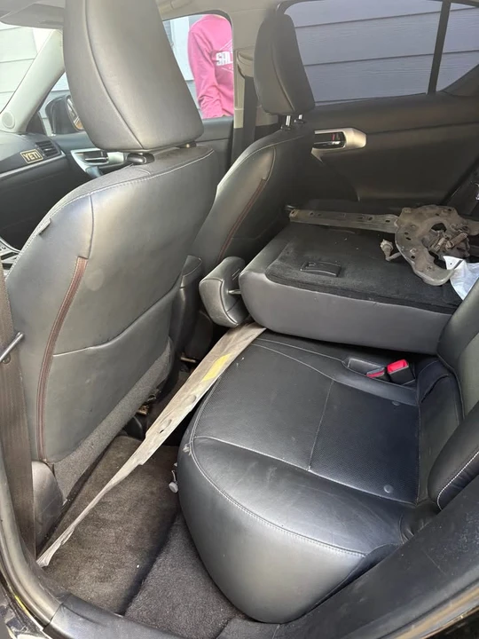 2012 Lexus CT - Image 4 of 15
