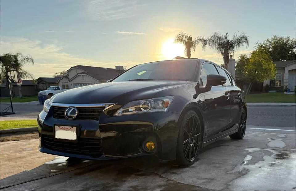 2012 Lexus CT - Image 3 of 13