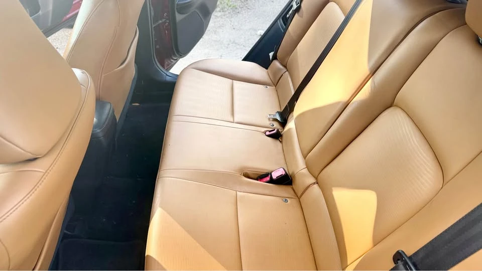 2012 Lexus CT - Image 12 of 17