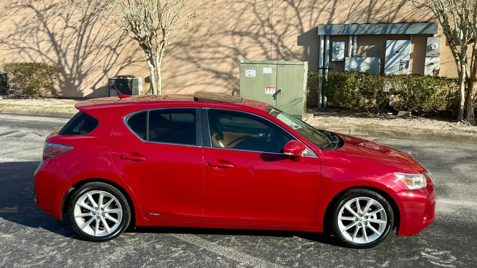 2012 Lexus CT - Image 3 of 17