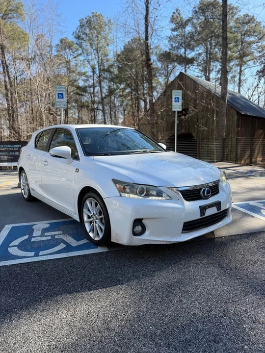 2012 Lexus CT - Image 2 of 17