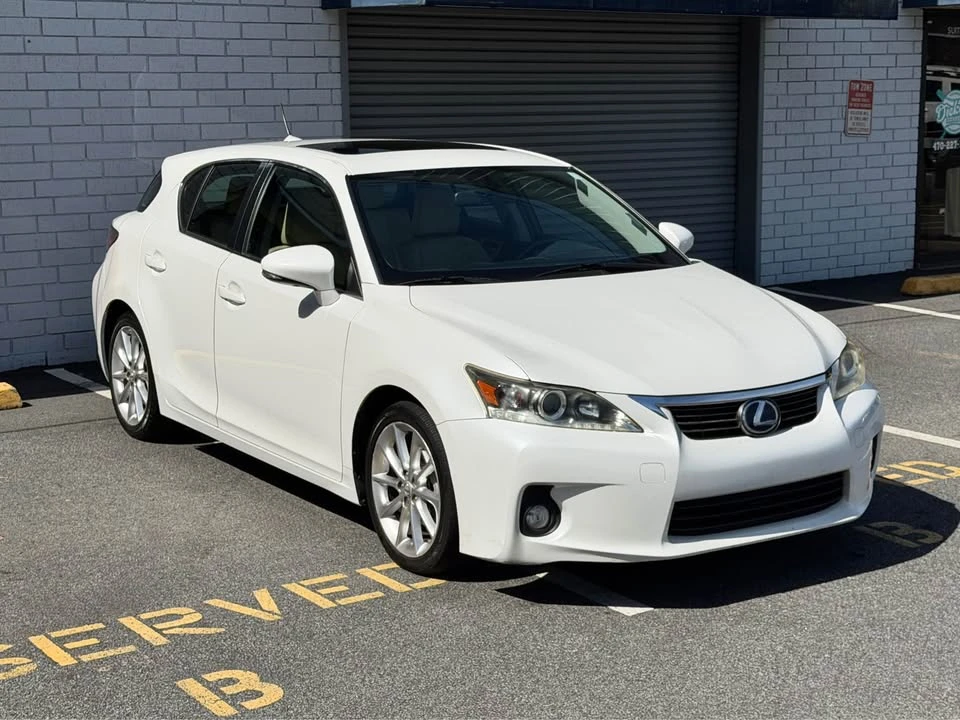 2012 Lexus CT - Image 2 of 8
