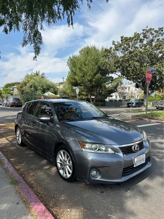 2012 Lexus CT - Image 3 of 10