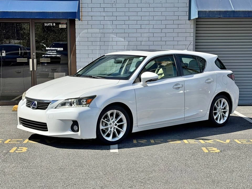 2012 Lexus CT - Image 2 of 11