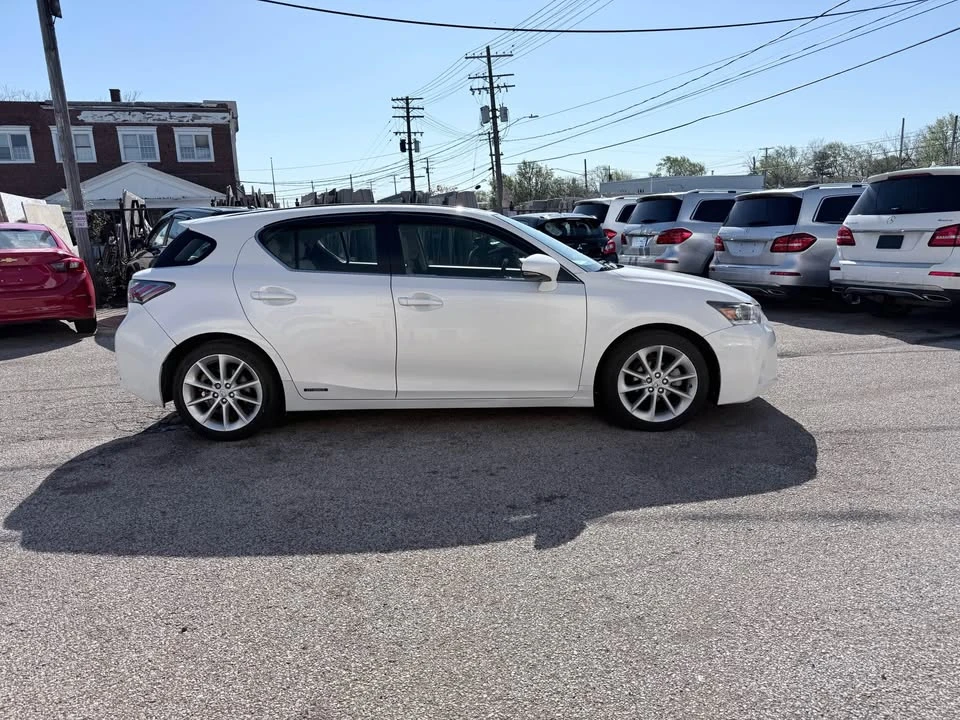 2012 Lexus CT - Image 7 of 15