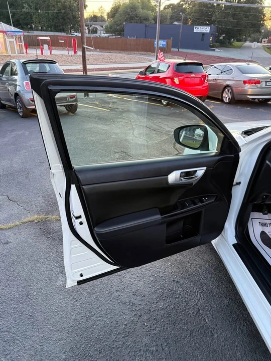 2012 Lexus CT - Image 13 of 19