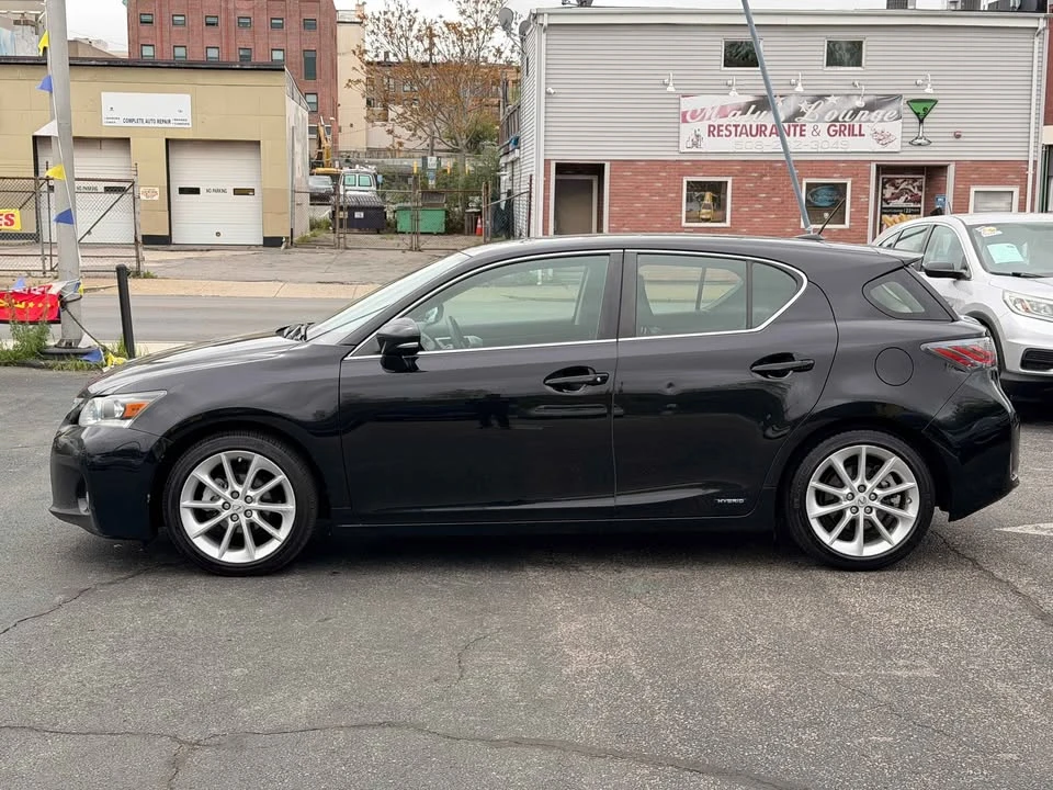 2012 Lexus CT - Image 10 of 20