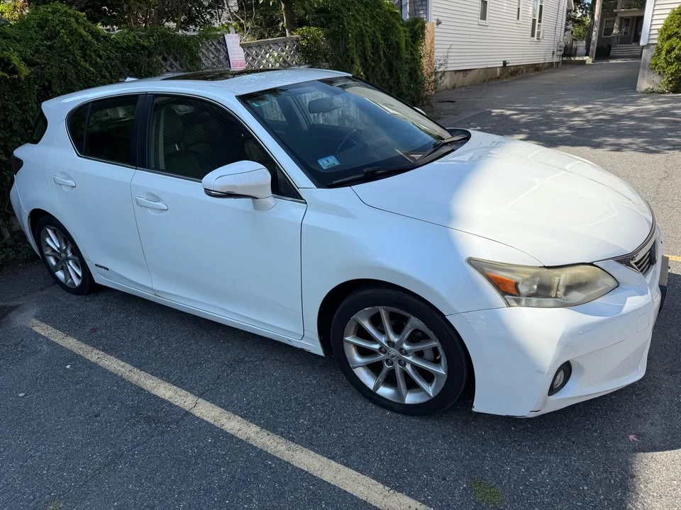 2012 Lexus CT - Image 3 of 3