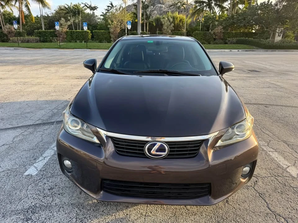 2012 Lexus CT - Image 8 of 14